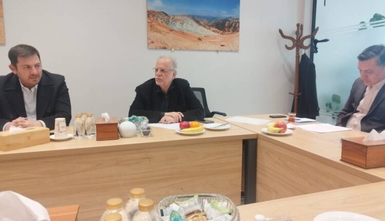 ۱۷۶۹۳۲۳۶۰۶۲۰۴